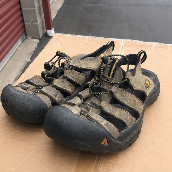 Keen Men’s Olive Yellow Slip On Water Shoes Waterproof Sport Sandals Size 10 - Picture 11 of 15